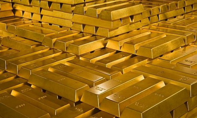 Giá vàng hôm nay 12/3: Giá vàng lùi sâu khỏi đỉnh cao 7 năm