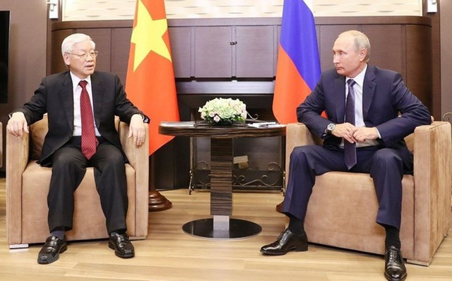 Tổng Bí thư, Chủ tịch nước điện đàm với Tổng thống Nga Vladimir Putin