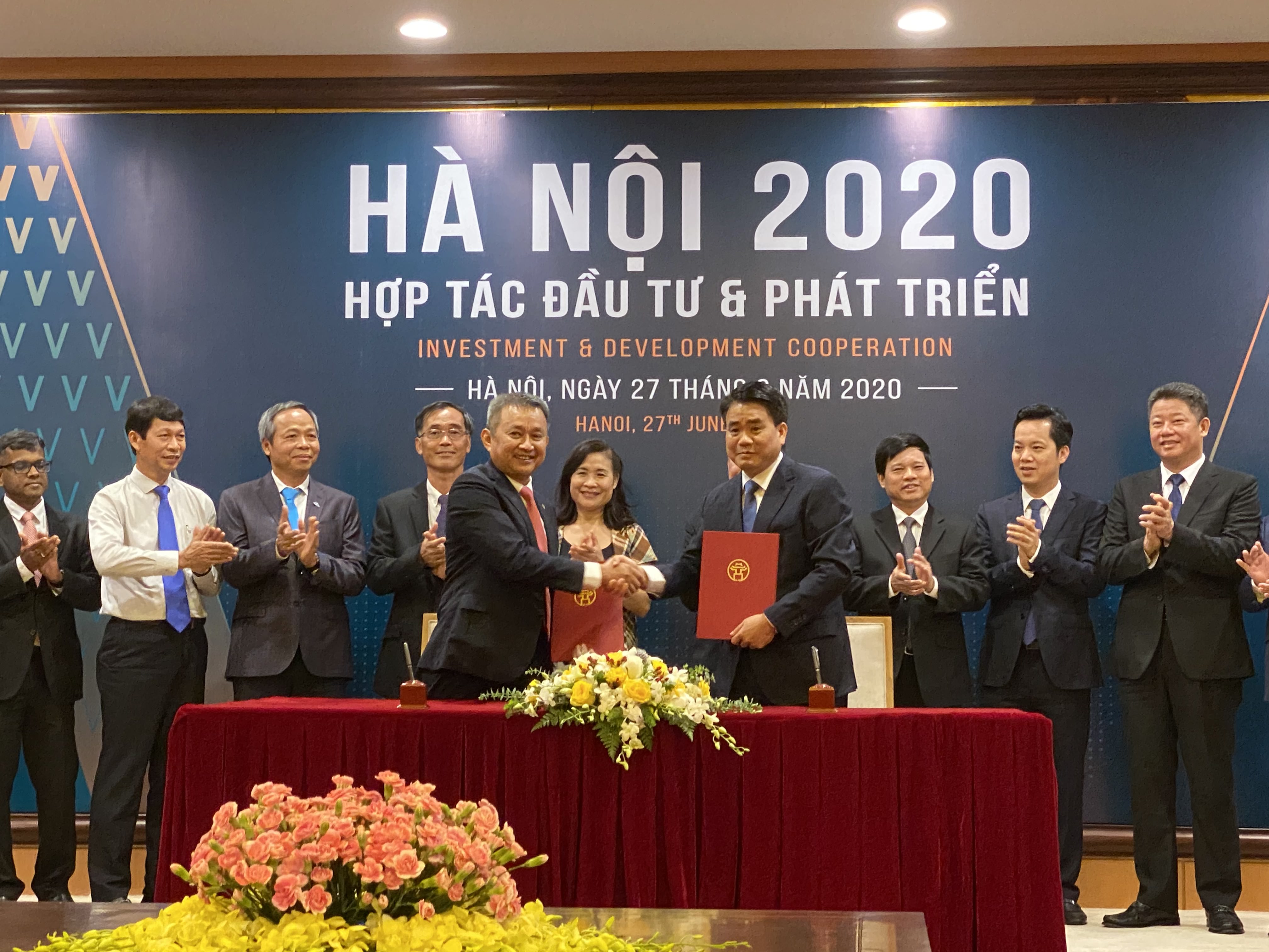 UBND thành phố Hà Nội và Vietnam Airlines ký biên bản ghi nhớ hợp tác phục hồi du lịch Thủ đô