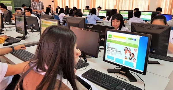 Nhiều đánh giá tích cực sau đợt khảo sát trực tuyến học sinh lớp 12 ở Hà Nội