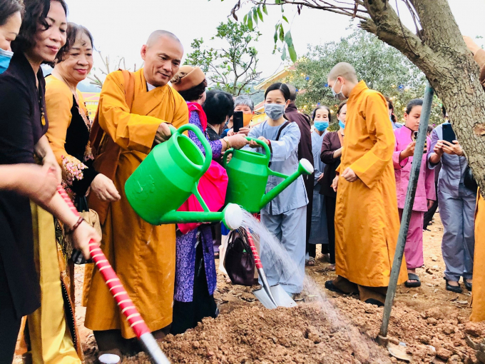 Gần 10 ngàn cây xanh được trồng tại Học viện Phật giáo Việt Nam tại Hà Nội