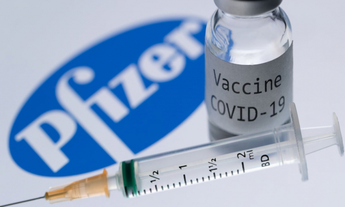 Pfizer đề xuất tiêm mũi vacxin thứ 3 cho người dân