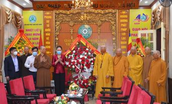 Lãnh đạo Mặt trận Tổ quốc Việt Nam chúc mừng ngày thành lập Giáo hội Phật Giáo Việt Nam