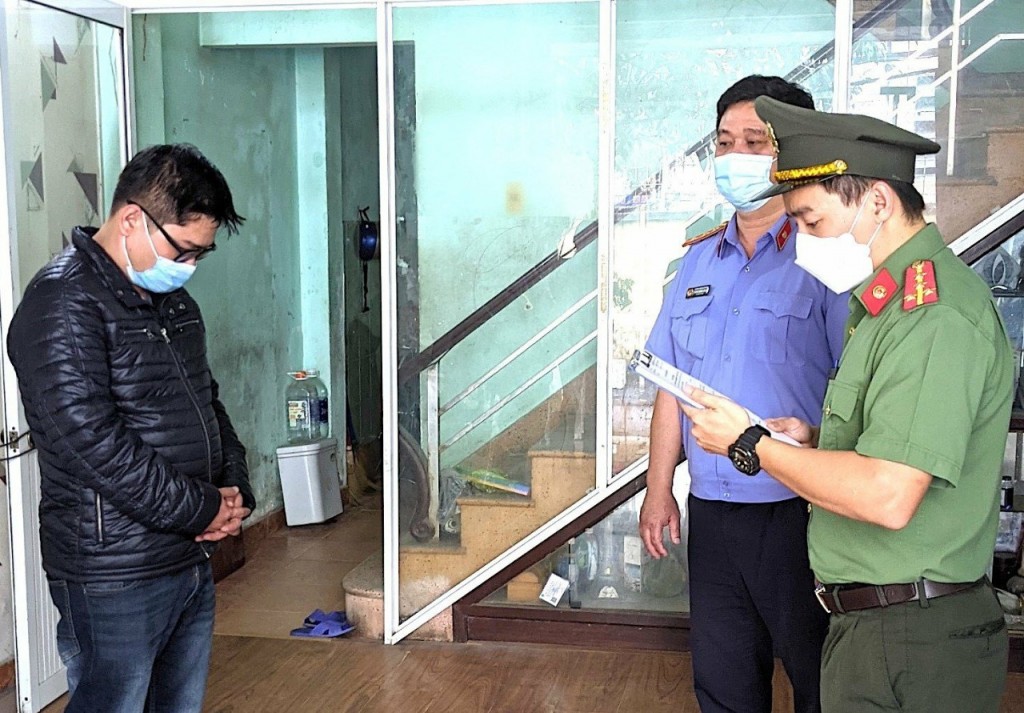 Đà Nẵng: Bắt giam 2 giám đốc đưa người Hàn Quốc nhập cảnh trái phép