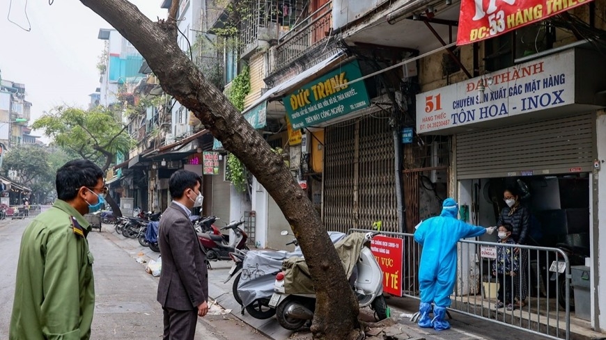 Quận Hoàn Kiếm, Hà Nội: Cảnh sát khu vực gọi điện thăm hỏi F0 ít nhất một lần mỗi ngày