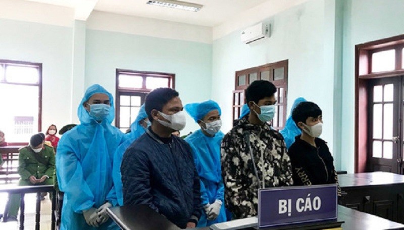 Quảng Trị: Hành hung công an bị thương, 12 đối tượng lãnh án tù