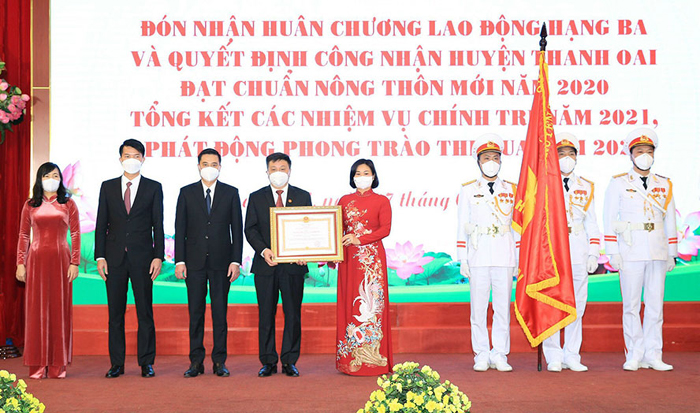  Huyện Thanh Oai đón nhận Huân chương Lao động hạng Ba và Bằng công nhận đạt chuẩn nông thôn mới