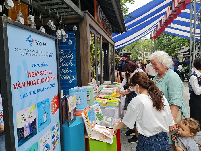 Nhiều hoạt động chào mừng Ngày Sách và Văn hóa đọc Việt Nam tại Phố Sách Hà Nội