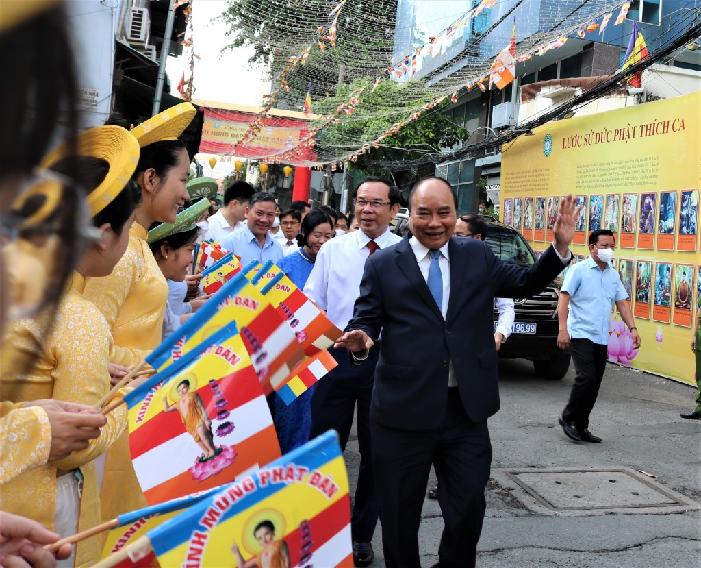 Chủ tịch nước Nguyễn Xuân Phúc chúc mừng Đại lễ Phật đản Phật lịch 2566 tại TP Hồ Chí Minh