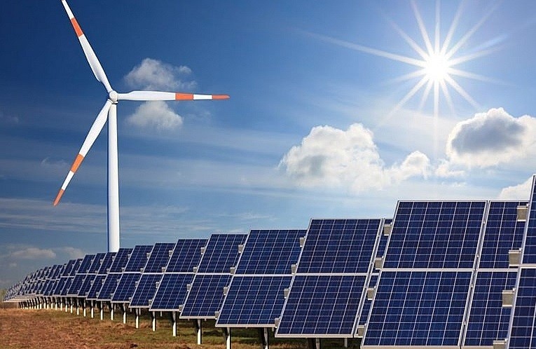 Thủ tướng yêu cầu xem xét kỹ lưỡng về điện mặt trời, điện LNG trong Quy hoạch điện VIII