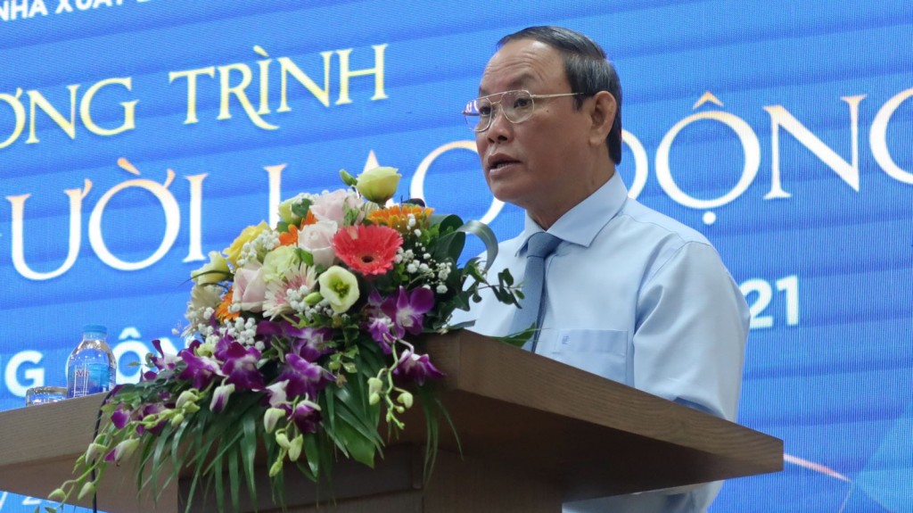 Kỷ luật Chủ tịch HĐTV Nhà Xuất bản Giáo dục Việt Nam do sai phạm về sách giáo khoa