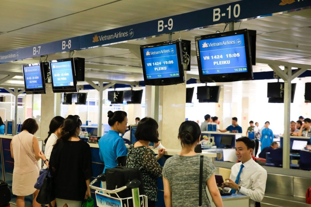 Cục Hàng không yêu cầu các hãng dừng dịch vụ ưu tiên làm thủ tục tại sân bay