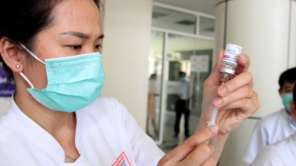 Bộ Y tế nhắc 4 bộ và các tỉnh phải đẩy nhanh tiêm vắc xin phòng COVID-19