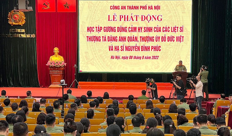 Phát động học tập tấm gương hy sinh anh dũng của 3 liệt sĩ Công an Hà Nội