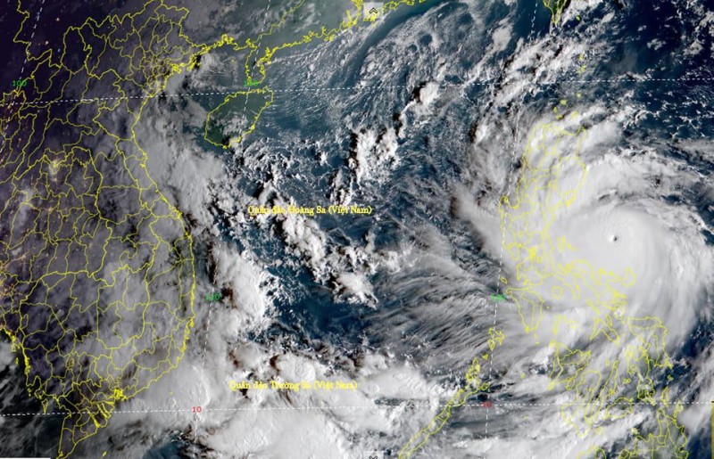 Siêu bão NORU - cơn bão mạnh nhất trong vòng 20 năm qua đang tiến nhanh vào Biển Đông