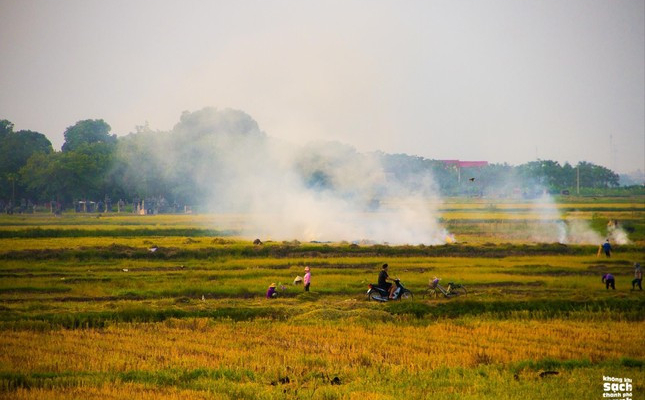 Nguyên nhân khiến không khí ở Hà Nội và miền Bắc ô nhiễm nghiêm trọng những ngày vừa qua