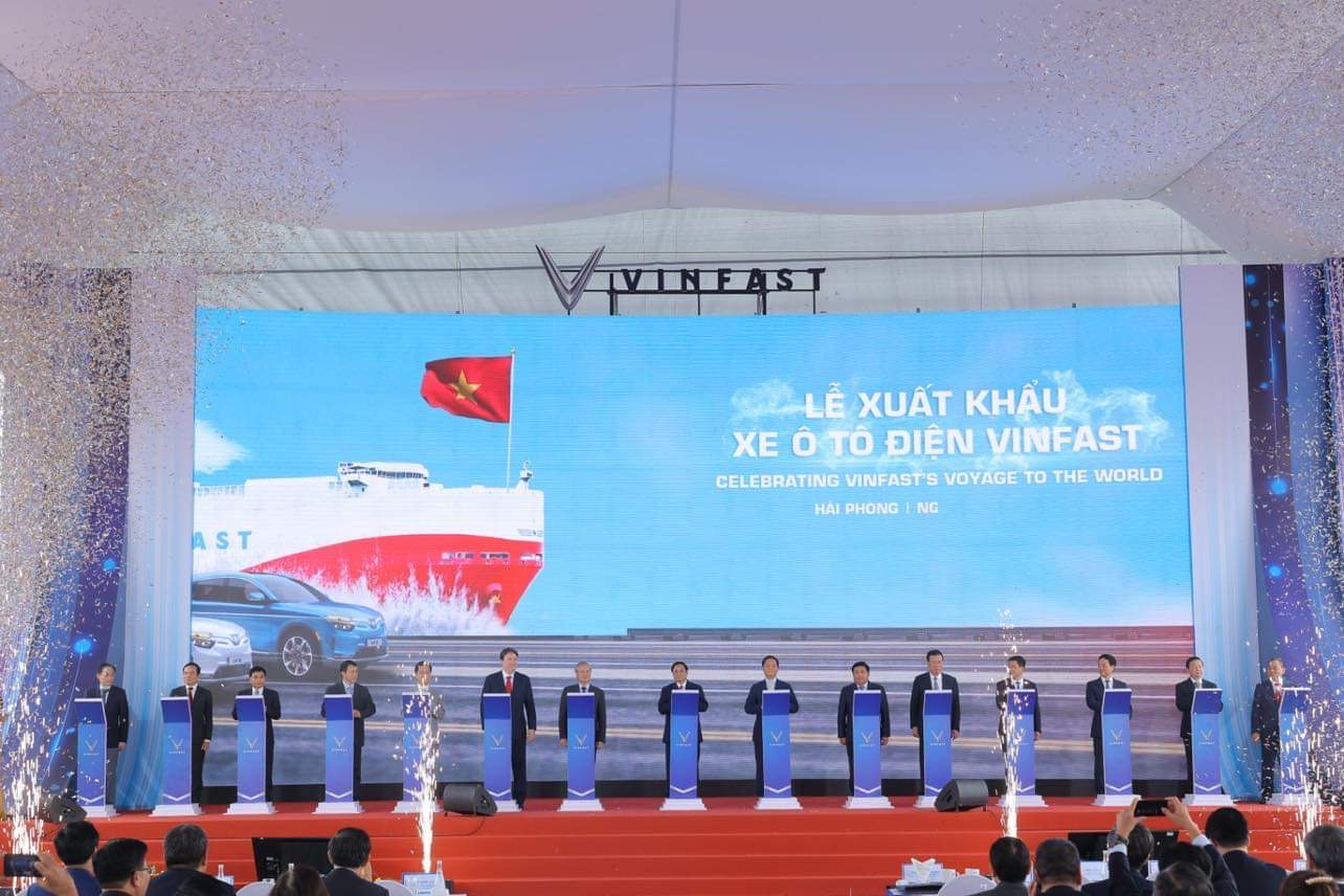 Hải Phòng: Vinfast xuất khẩu lô xe điện đầu tiên ra thế giới