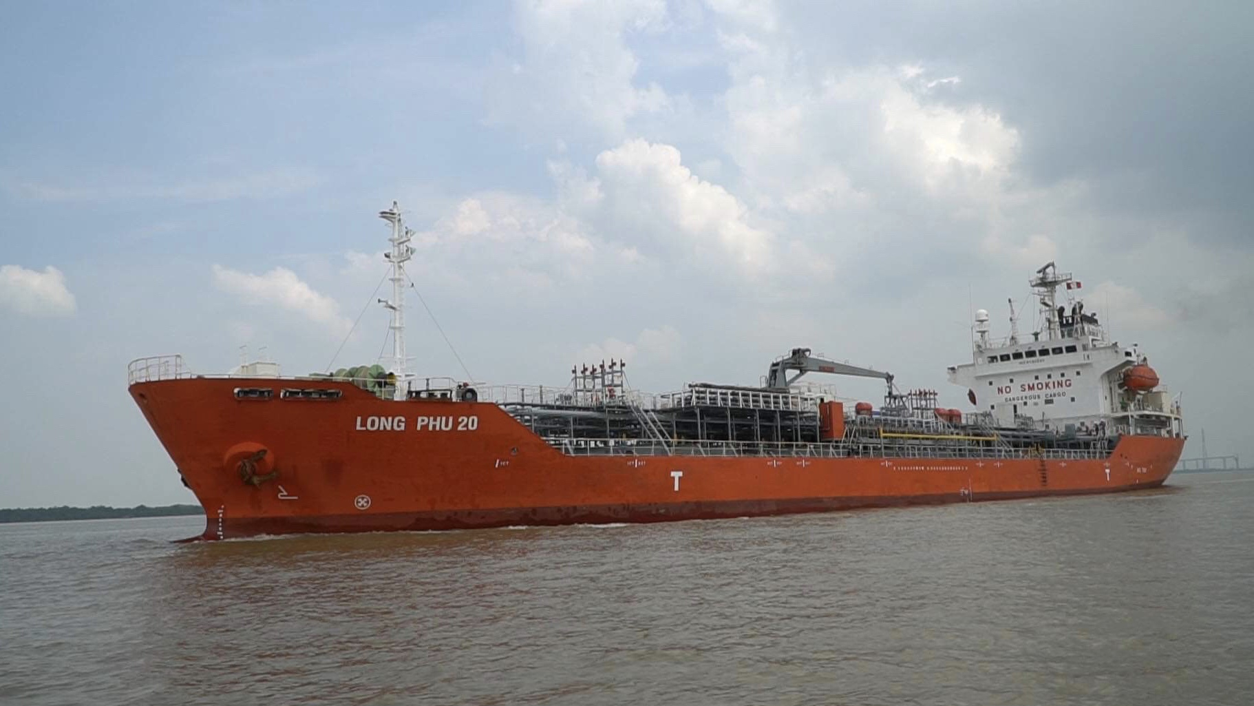 Vận tải Xăng dầu đường thủy Petrolimex bị xử phạt 125 triệu đồng