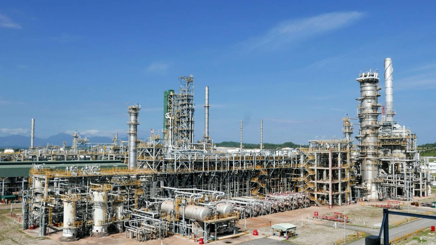 Đầu tư hơn 1,2 tỷ USD nâng cấp, mở rộng Nhà máy lọc dầu Dung Quất