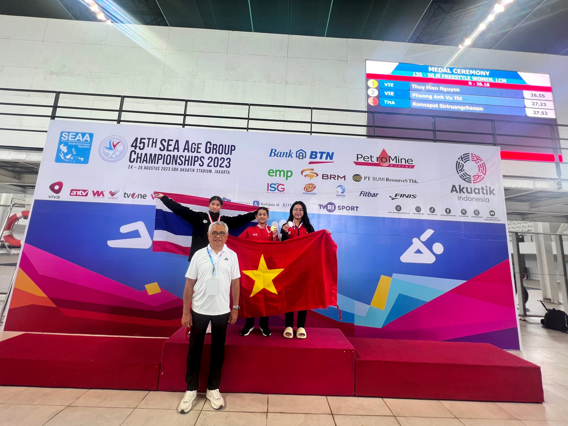 Bơi Việt Nam giành 16 Huy chương vàng tại Giải vô địch các nhóm tuổi trẻ Đông Nam Á